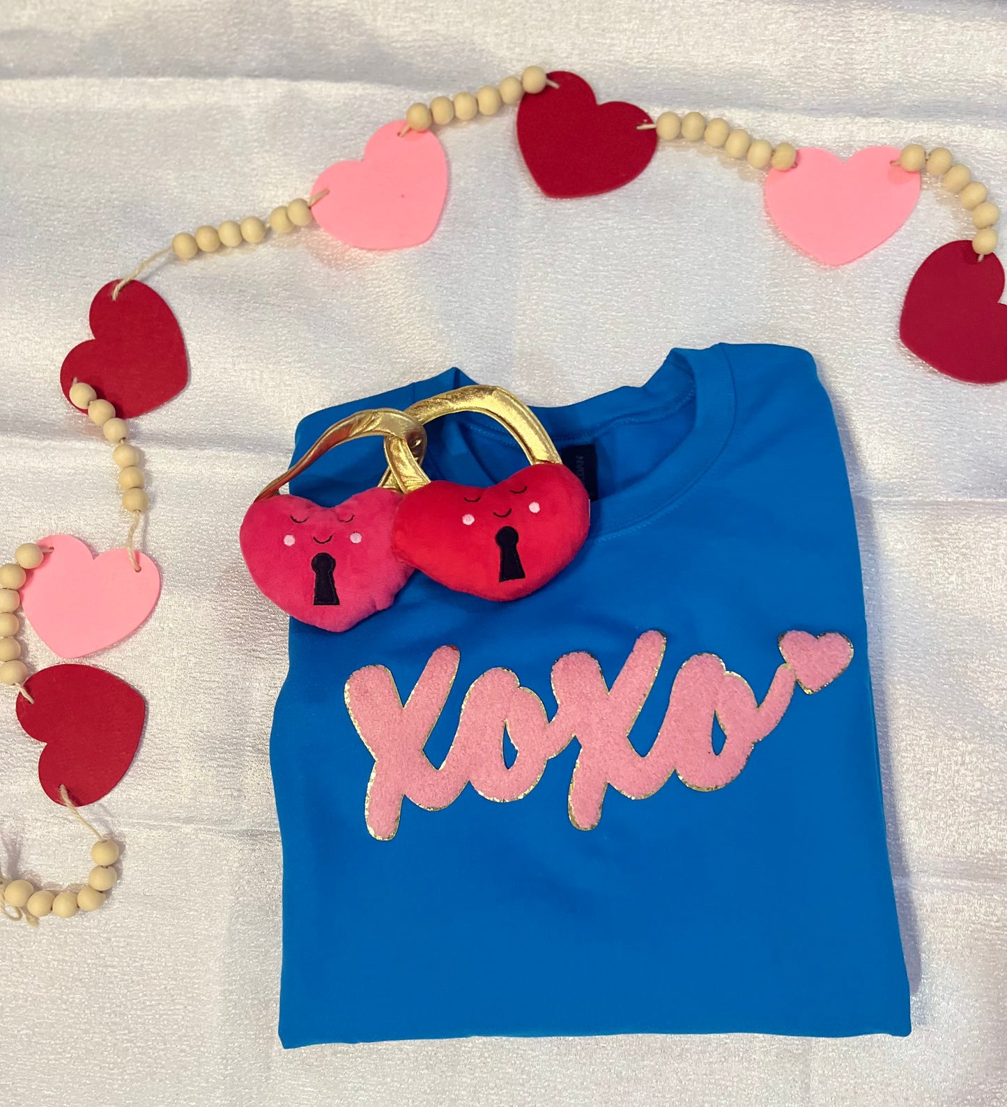 XOXO | SWEATSHIRT | CHENILLE PATCH | VALENTINES DAY